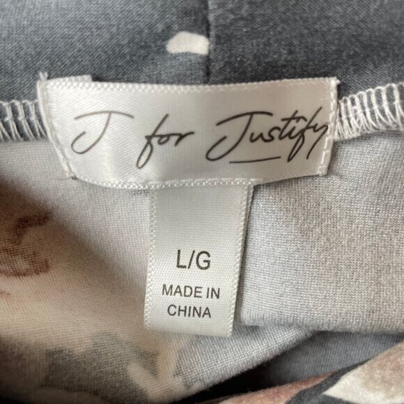 J for Justify Women's Floral Cut-out Long Sleeve Mock Turtleneck Large fairycore - Picture 6 of 6